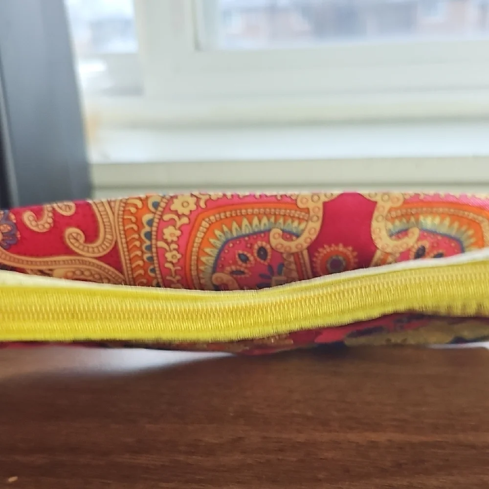 New Sisley-Paris Pink and Yellow Paisley Satin Make-up Cosmetic Bag